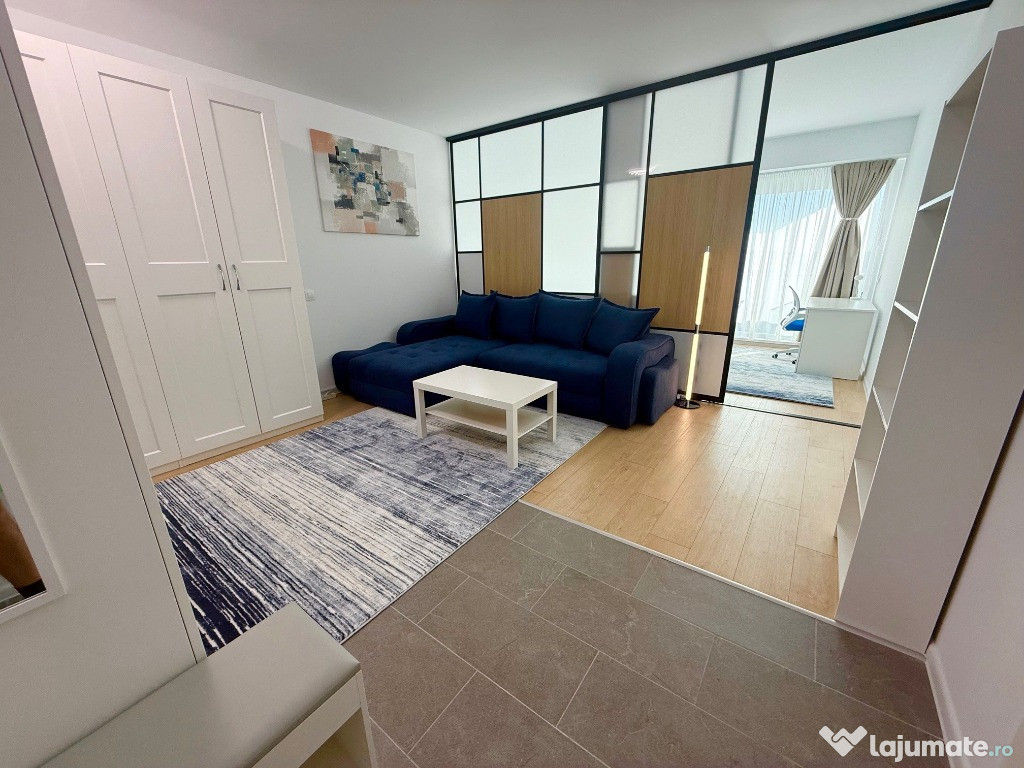 Ofer spre inchiriere Studio dublu, complex Atria, prima inchiriere