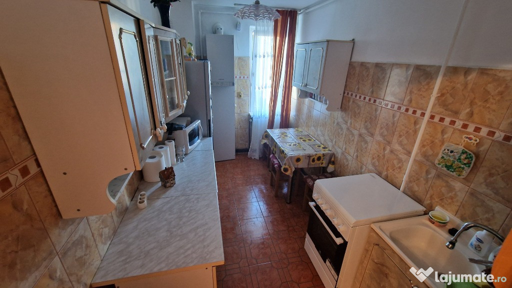 Apartament 3 camere Centru Civic