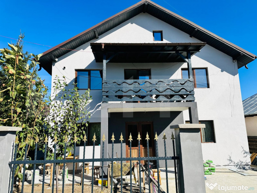 Casa -2 apartamente-8 camere,2 bucatarii, 3 bai in Lunca Cet
