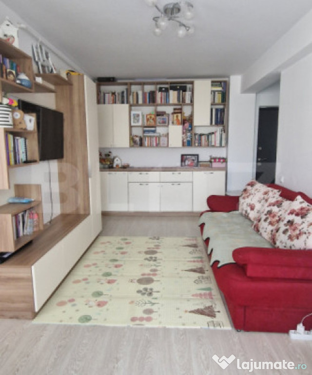 Apartament 3 camere, 58 mp, etaj intermediar, zona Cetății