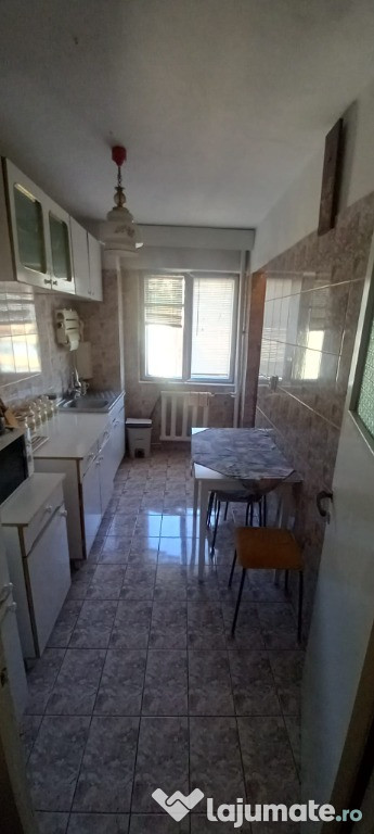 Apartament 3 camere confort 1 Calarasilor/Viziru