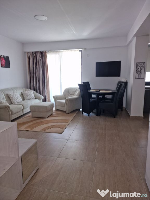 Apartament modern cu 3 camere de inchiriat – zona Liber...