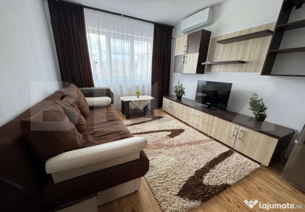 Apartament cu 3 camere de inchiriat
