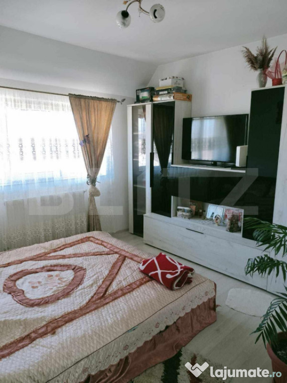 Apartament la mansardă 3 camere