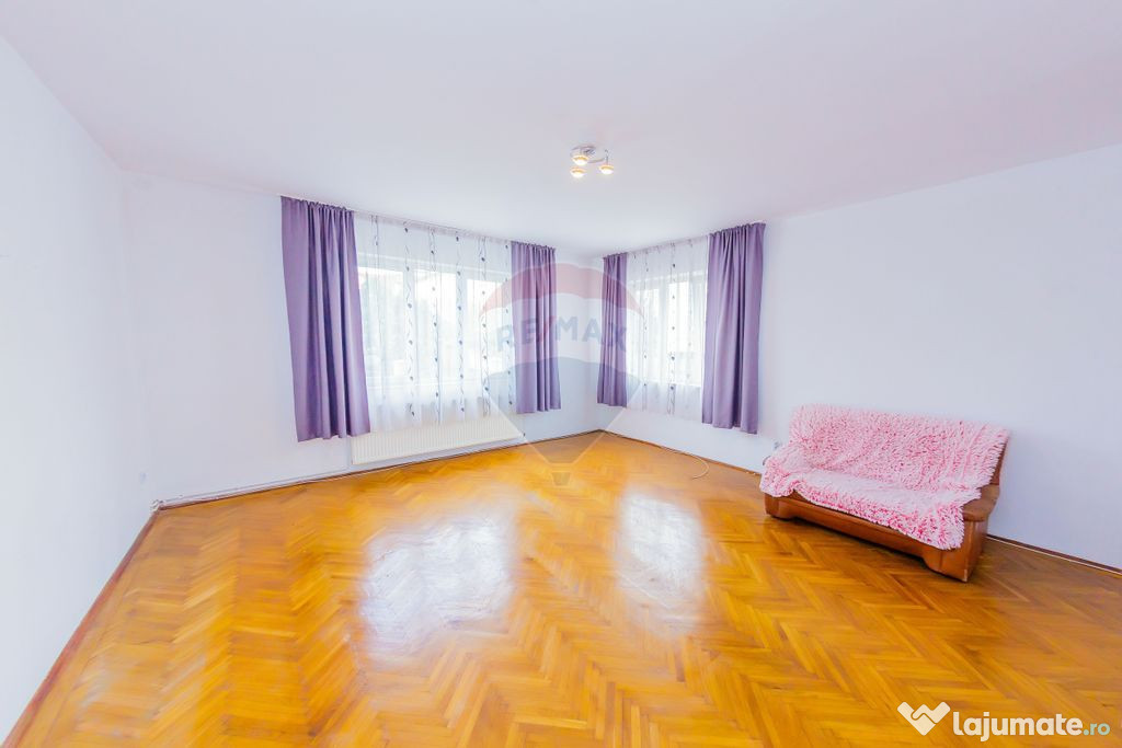 Parter de casă 133 mp de închiriat în centrul orașulu...