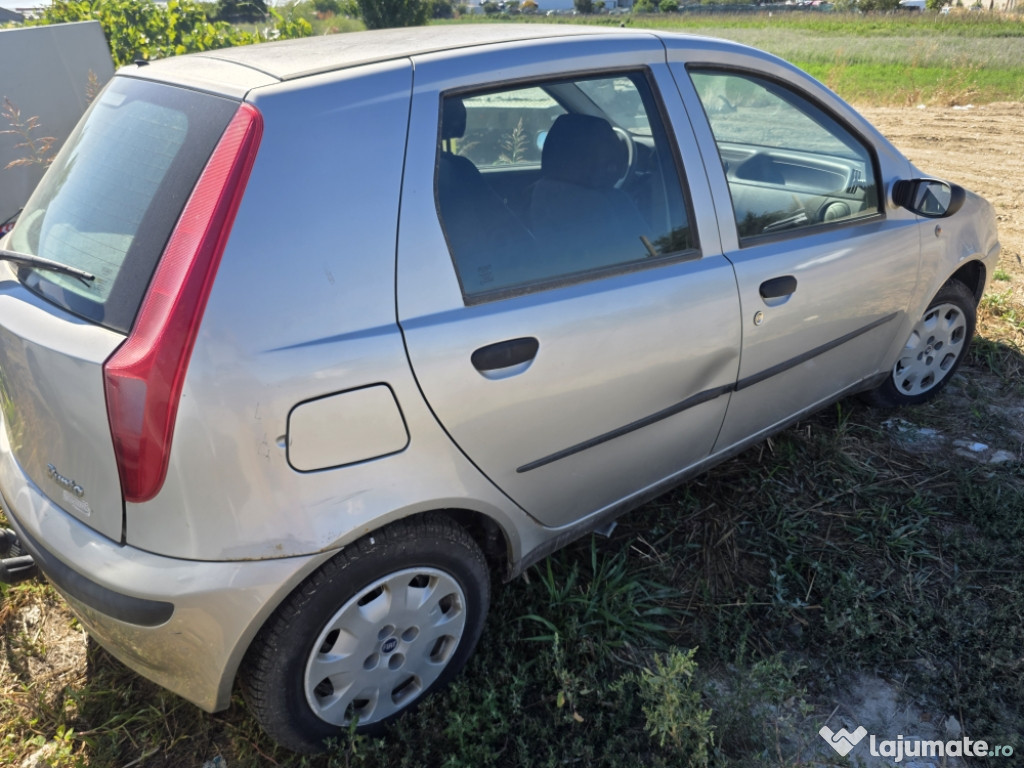 Dezmembrez Fiat Punto
