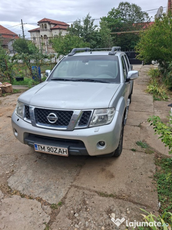 Vând autoturism Nissan Navara