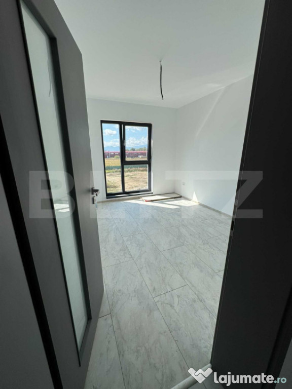 Apartament nou, 3 camere, zona linistita in Cristian
