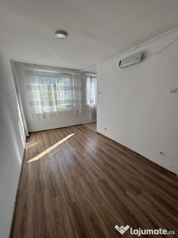 Vand garsoniera confort 2