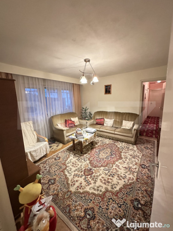Apartament cu 4 camere semidecomandat, Deva, zonă liniștit
