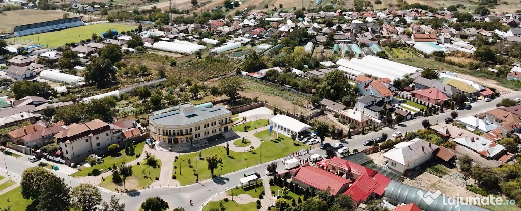 Spațiu comercial ultracentral – Isalnița, vis-à-vis de Primărie