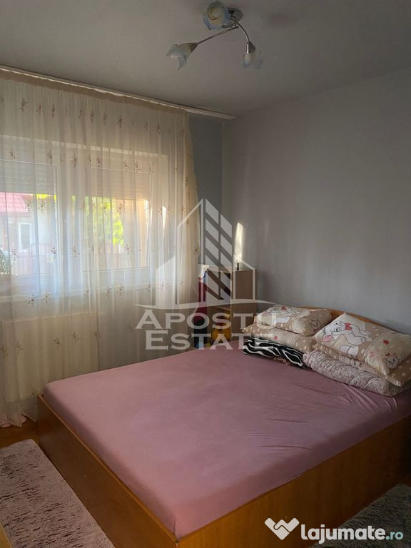 Inchiriez ap 3 camere Aradului