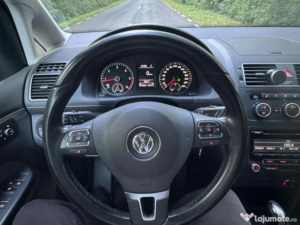 VW Touran 2015 1.6 TDI DSG Automat – Întreținut impecabil,