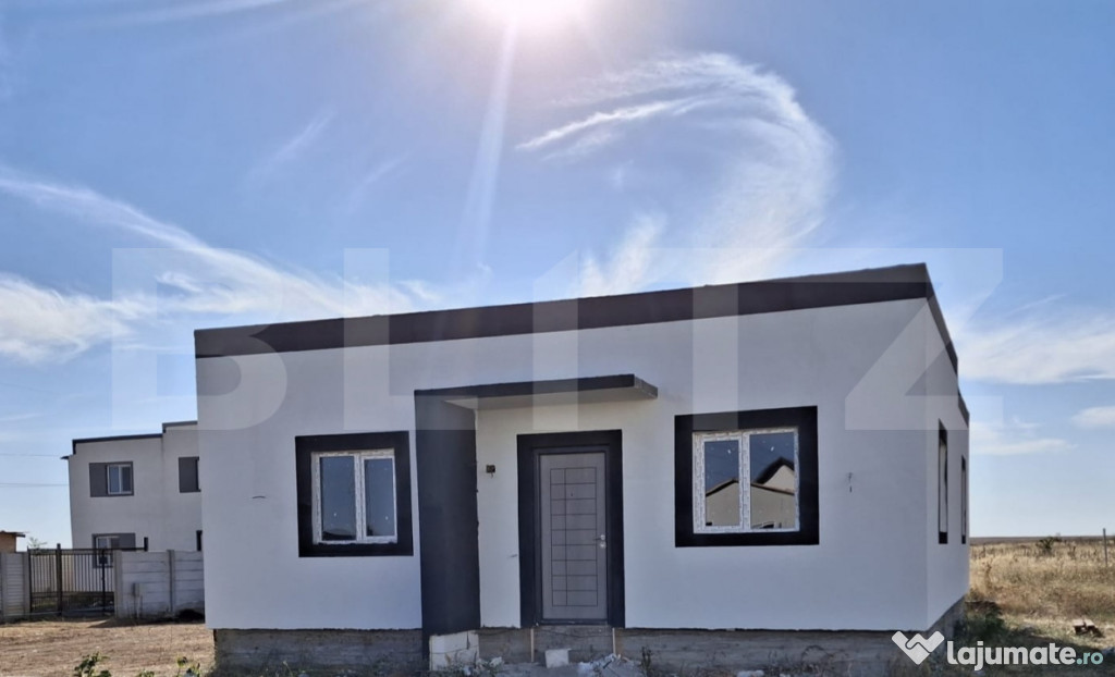 Casă moderna pe parter în Cârcea, zona Metro