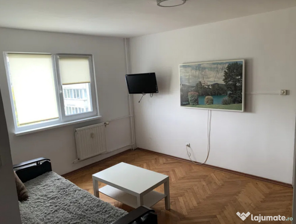 Apartament 2 camere, semidecomandat - zona Astra
