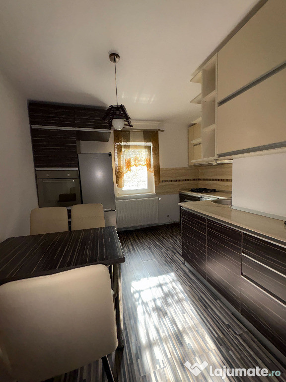 Apartament 3 camere decomandate Brazda lui Novac