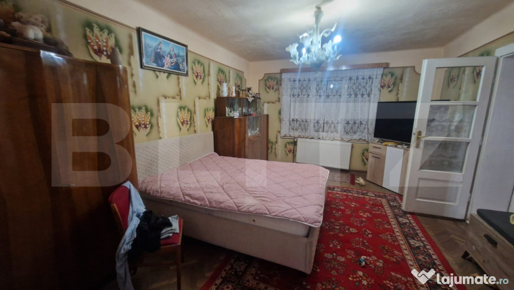 Casa 4 camere 1150 mp teren, la asfalt toate utilitatiile