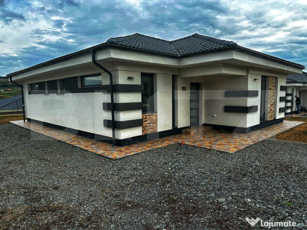 Casă individuală pe un nivel, 3 dormitoare, 500 mp teren,