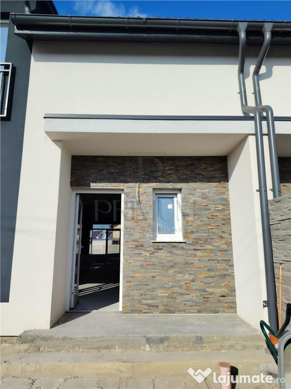 Duplex superb - finisaje premium - perete despartitor izola
