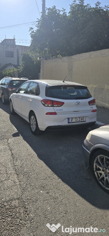 Vând Hyundai i30