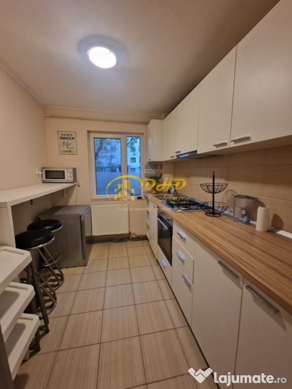 Ap. 2 camere, mobilat și utilat, parcare, centrală, AC