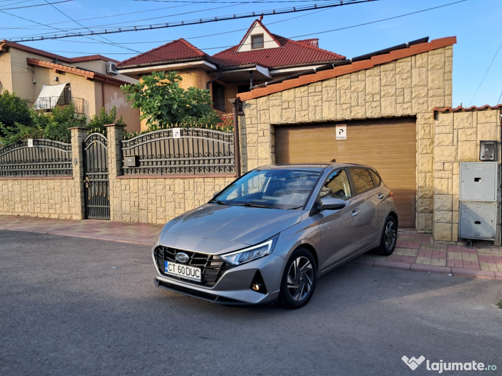 Hyundai i20 • • 2021 • • 13 .000 km • este nouă • led line