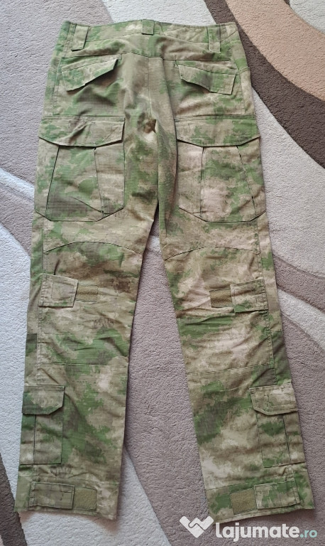 Pantaloni tactici/ combat