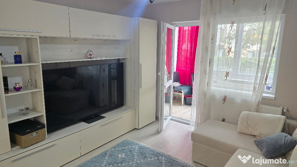 Vand apartament 2 camere in Deva, zona Bld Dacia, parter, mobilat