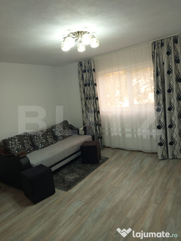 Casa spatioasa cu livada - 5 camere, 210 mp , teren 1500 mp,