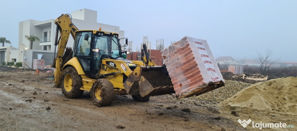 Buldoexcavator Caterpillar 422 E an 2011
