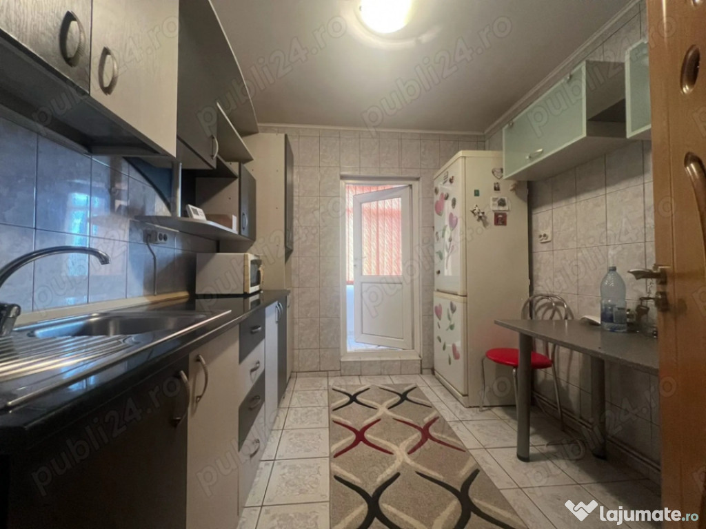 Apartament 2 camere, decomandat - zona PODU ROS NICOLINA