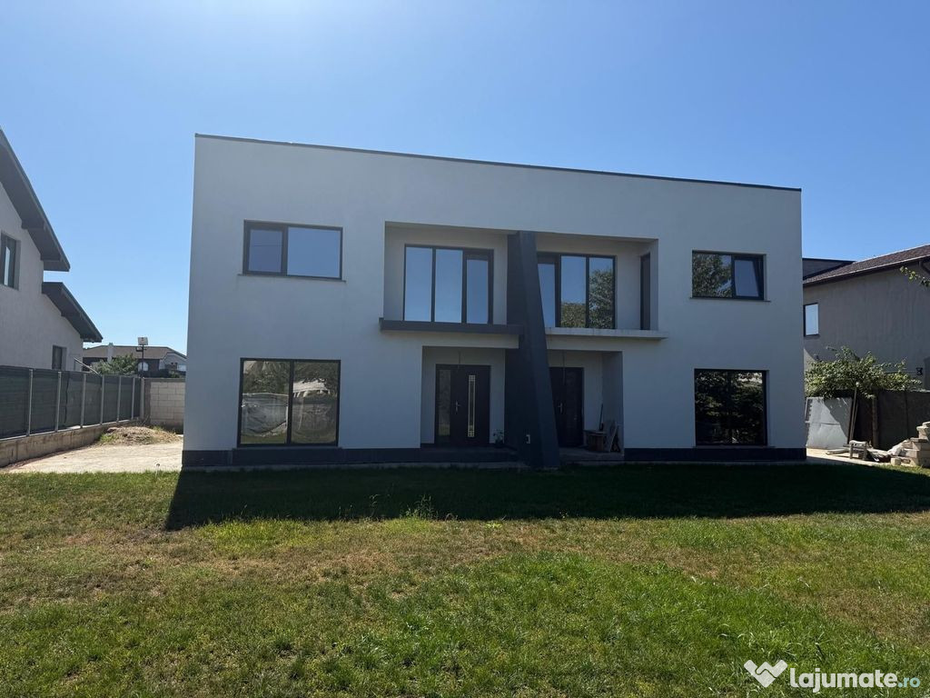 De vanzare – jumatate de duplex modern, parter + etaj |...
