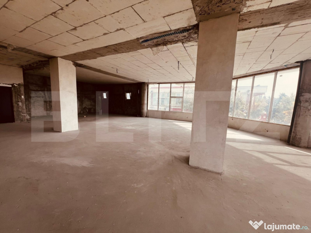 Spatiu comercial, 200 mp, open space