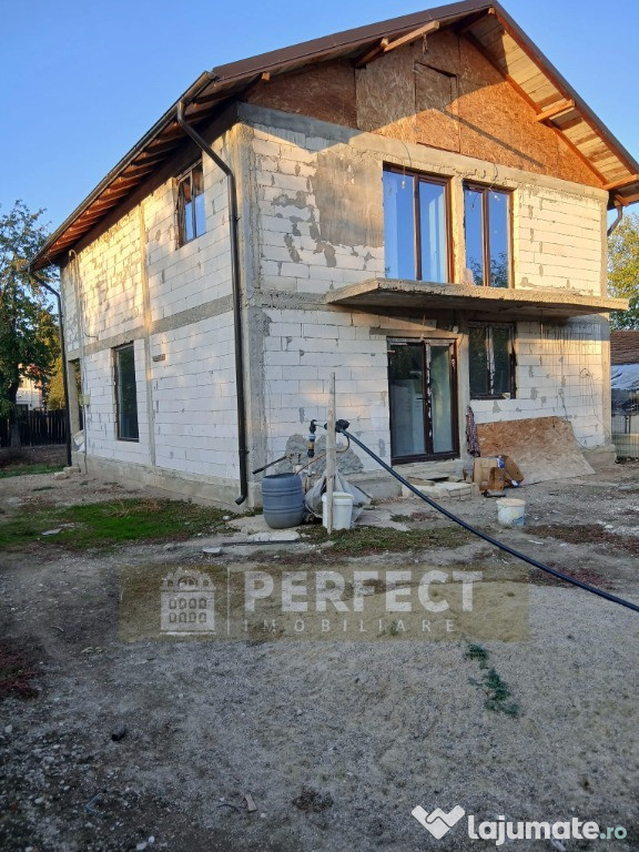 Casa NOUA langa Autostrada A3,loc.Gherghita, 95000 euro