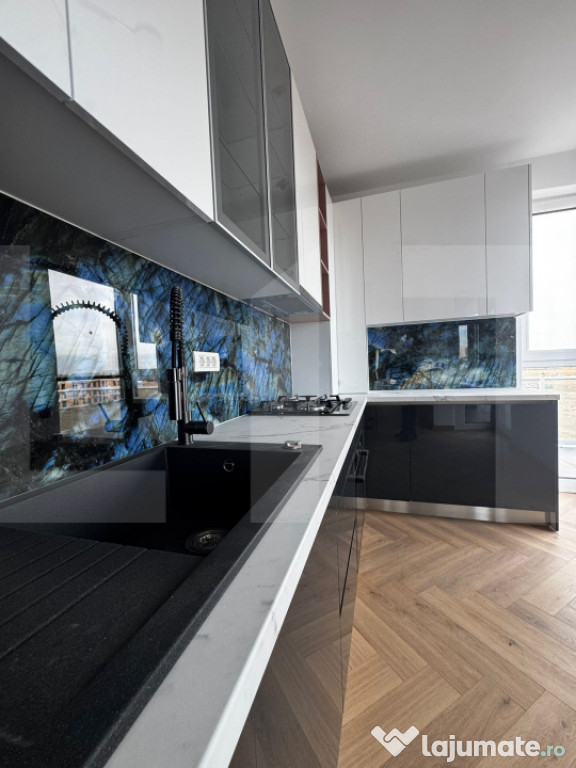 Penthouse 3 camere, terasa spatioasa si 2 locuri de parcare