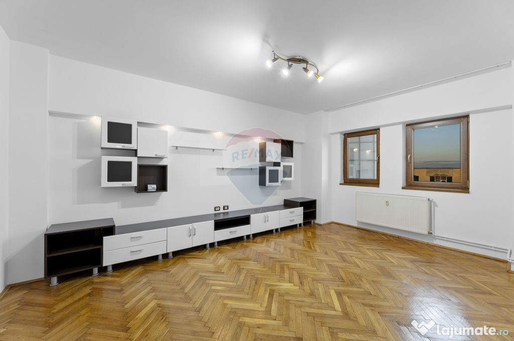 Apartament 3 camere de închiriat, 2 băi, balcon, Bdul. ...