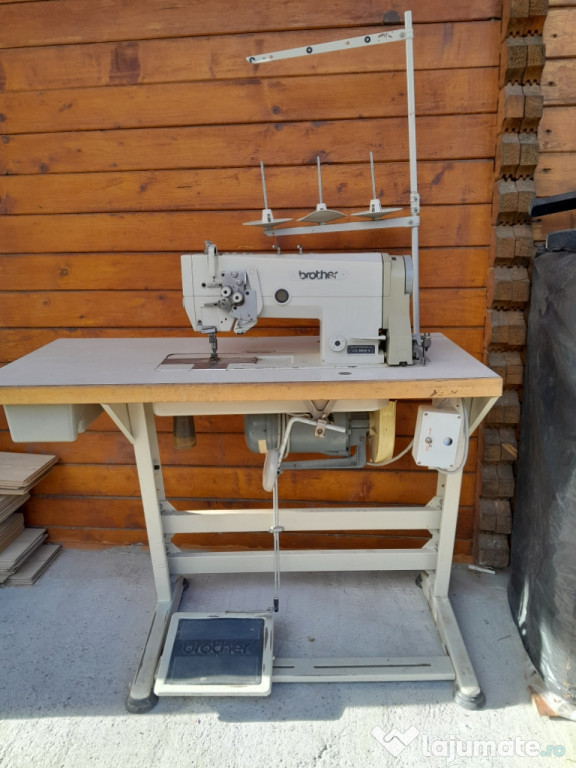 Masina de cusut doua ace escamotabile Brother LT2 B845-3 Mark2