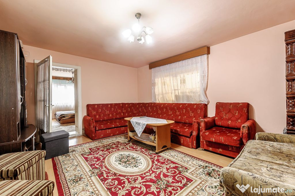 Șansă pentru familie mare apartament la casă, cu teren...