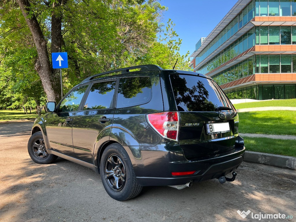 Subaru Forester 2.0X Benzina, Dual Range, SUV 4x4 permanent, impecabil