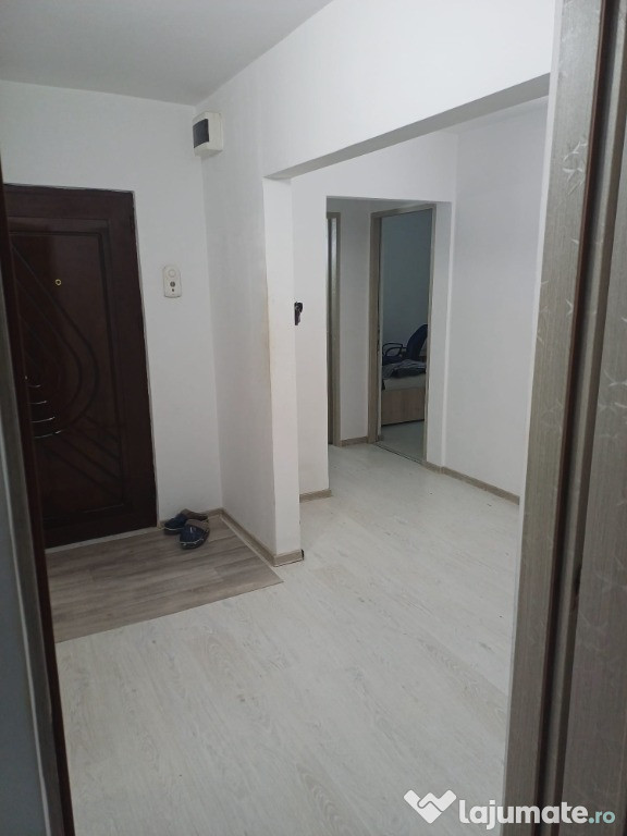 Apartament 4 camere decomandat, Cartier Frumoasa, Bulevard- fara risc