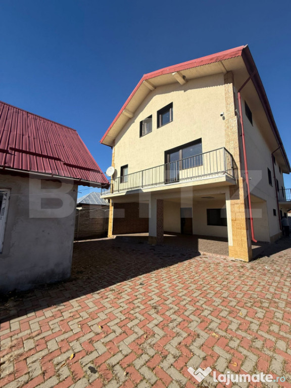 Vila spațioasă P+E+M, 519 mp utili