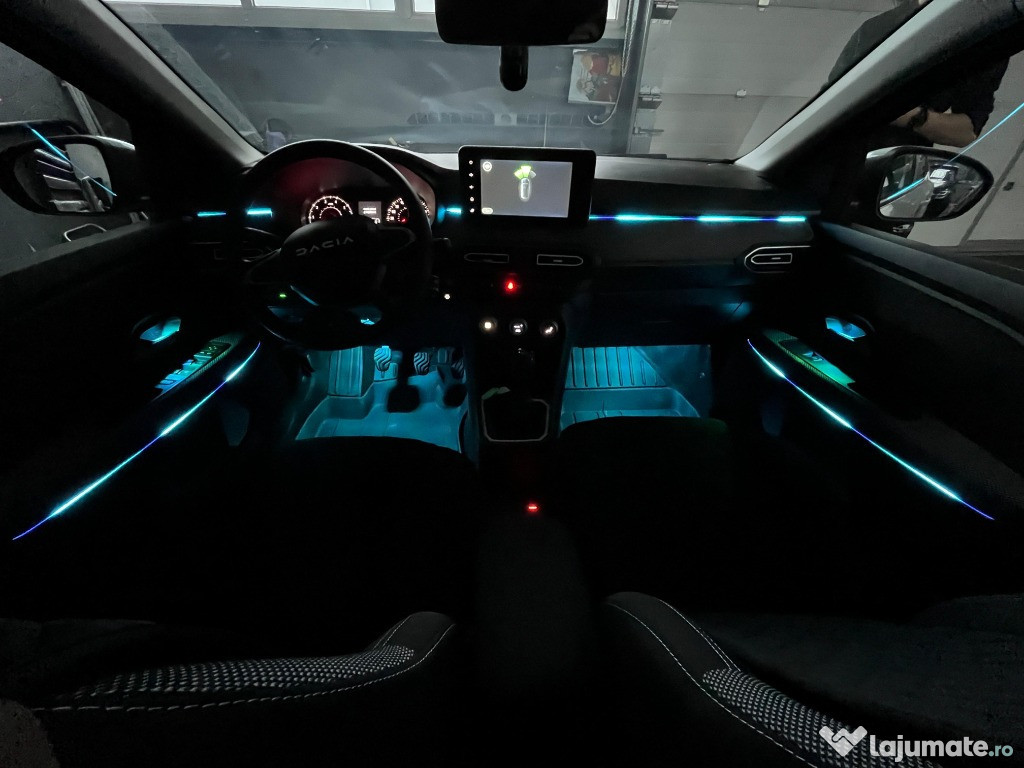 Lumini ambientale LED dedicate DACIA