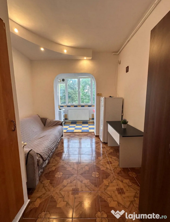 Camera de camin, cu baie si bucatarie - zona Astra