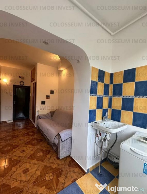 COLOSSEUM: Garsoniera Astra Orizont