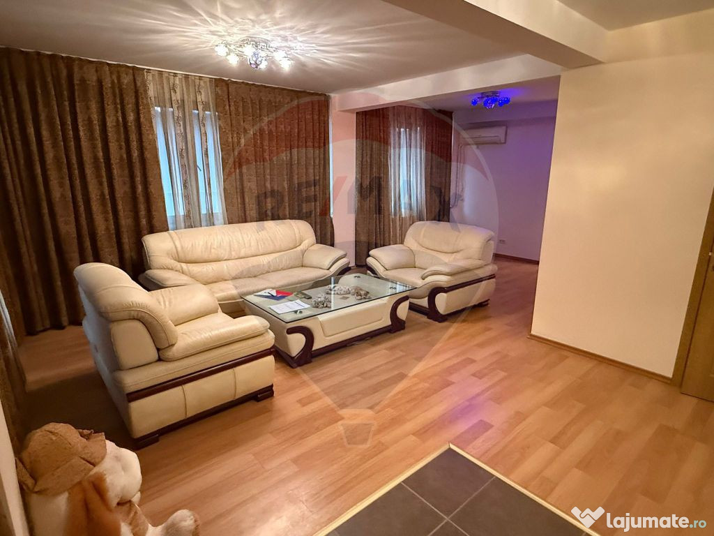 VANZARE Apartament cu 3 camere in zona Voluntari