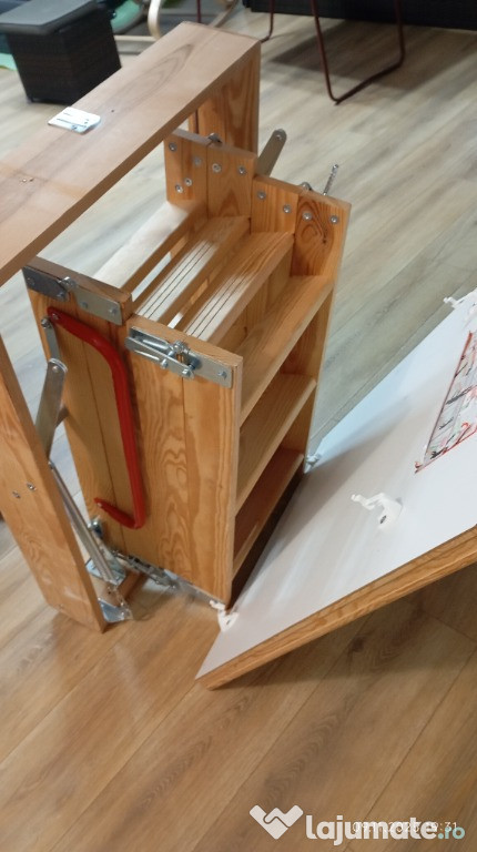 Scară de acces pod sau mansarda