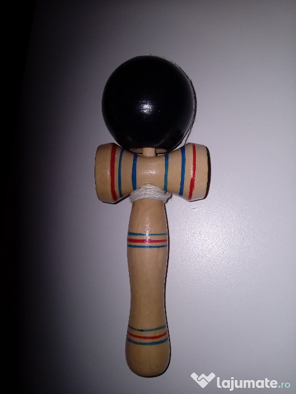 Kendama din lemn – stare excelentă!