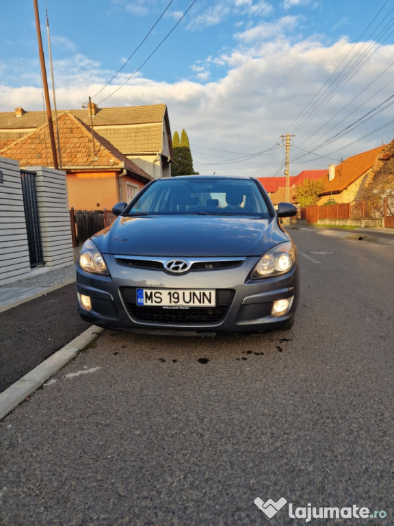 Hyundai i 30 automata