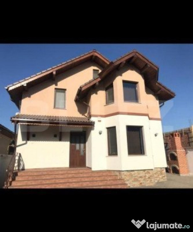 Casa moderna, 5 camere, 230 mp, zona Ford