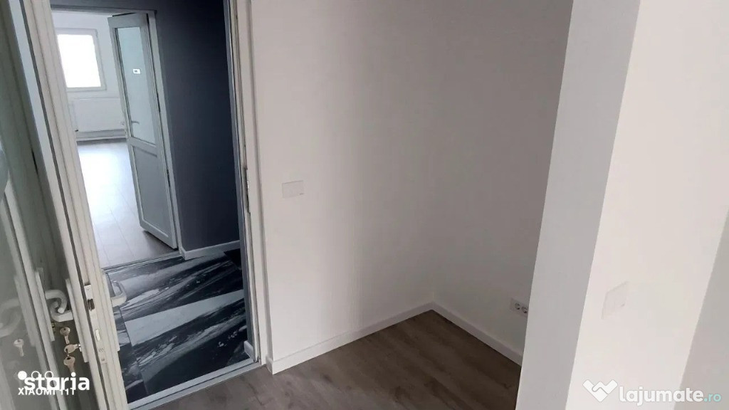 Spatii birouri de inchiriat - 350 m Metrou 1 Decembrie 1918